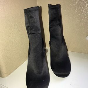 Black heel booties